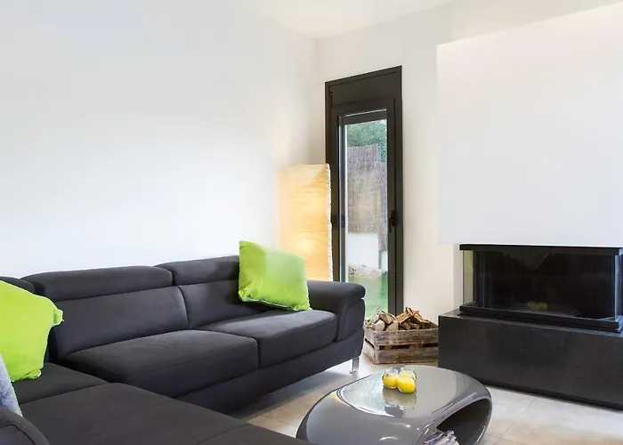 Elia Villa L' Escala