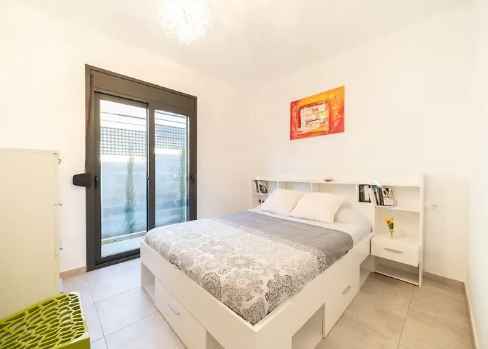 Elia * L' Escala